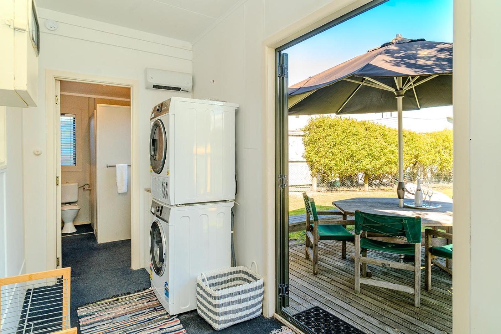 Fun Family Bach, Close To Beach And Shops! Waihi Exteriér fotografie