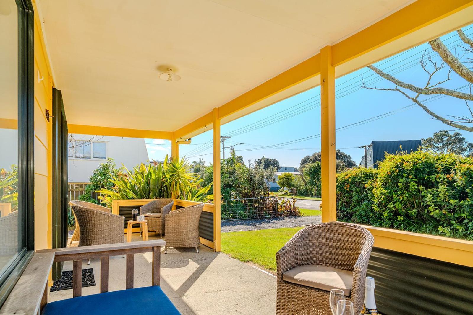 Fun Family Bach, Close To Beach And Shops! Waihi Exteriér fotografie